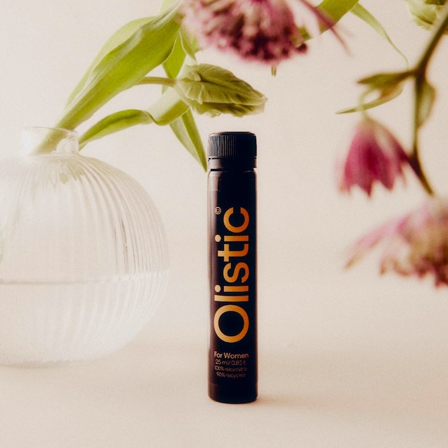 Desde Ecolover recomendamos el suplemento Olictic Women de Olistic contra la astenia primaveral porque es vegano y fortalece el cabello.