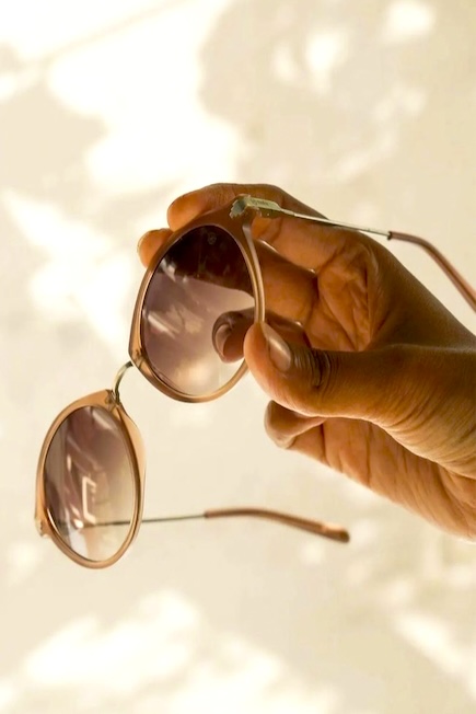 Ecolover recomienda las gafas ecológicas de la marca Karün porque se producen con redes de pesca de la Patagonia.