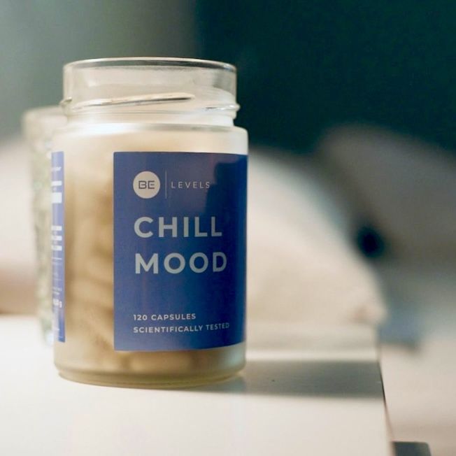 Ecolover recomienda el suplemento Chill Mood de la marca Be Levels porque disminuye la sensación de fatiga, el estrés y la ansiedad.