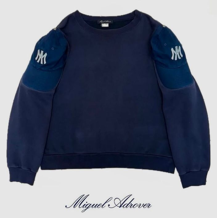 Las prendas de Miguel Adrover mostraron la cara más upcycling del sportswear norteamericano.